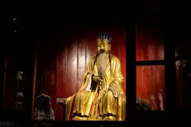 刘璋治理四川国富民殷远民众生活幸福，为何诸葛亮还批评他暗弱？图片