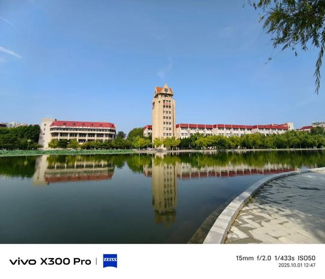 vivo X300系列评测：同级巅峰影像 出片易如反掌