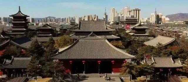 中国逆袭最猛的城市，从“污染之都”到文旅天花板