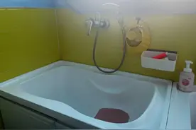 辽宁兴城一儿童游泳机构孩子淋浴时被烫伤，店方称正在协商处理图片