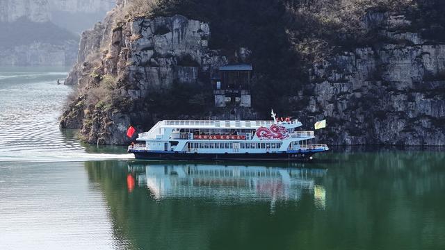 船行碧波上，人在画中游——济源黄河三峡行记