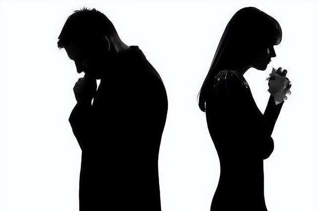 浙江夫妻婚变纠纷：女子患癌去世后丈夫发现七年出轨及百万债务。