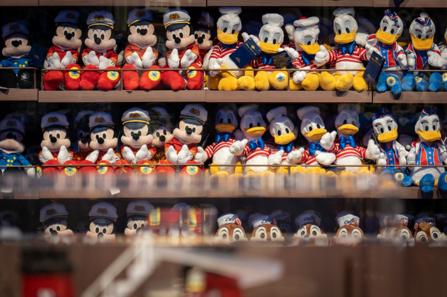 首发！等了一年多终于启航，我坐上了全世界“最快乐”的船