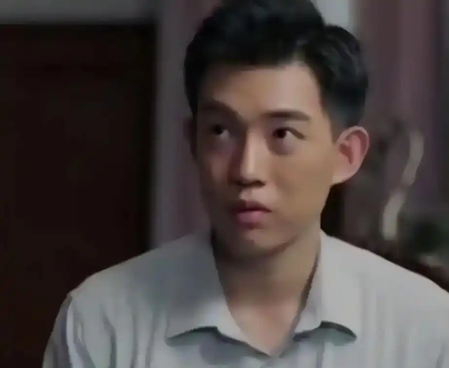 陪睡陪玩只是冰山一角，明星爆出的圈中内幕，一个比一个荒唐！
