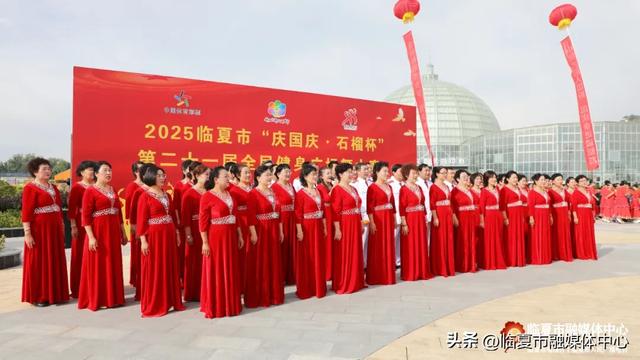 来打卡了吗？临夏市花卉艺术中心人气爆棚，“芬芳馥郁”的文化盛宴引领假期潮流～
