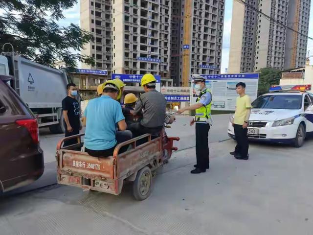 公安部明确：9月1号起，60岁以上老人骑5种电动车，上路不查不扣