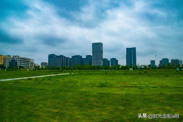 在石家庄正太广场，解锁百年铁路与现代都市的双重浪漫！