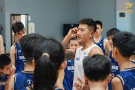 我，身高176的CBA助攻王，退役后投身青训，教150万年轻人打篮球图片