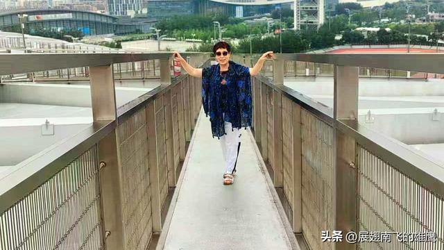 《登鸟巢顶美空中走廊》