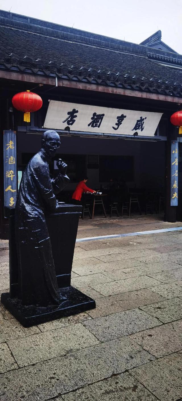 退休旅居三年，这 5 个冷门小城藏着治愈焦虑的密码！去过都不想走
