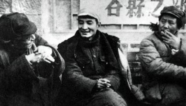 他是新中国任职时间最长的中央政治局常委，长子也是副国级