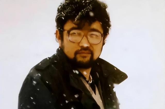 与潘虹和平离婚后，爱上小21岁的王小丫，今78岁的米家山后悔了吗