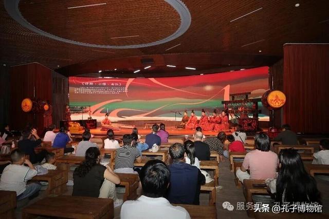 国庆首日孔子博物馆人气旺，多样活动精彩纷呈