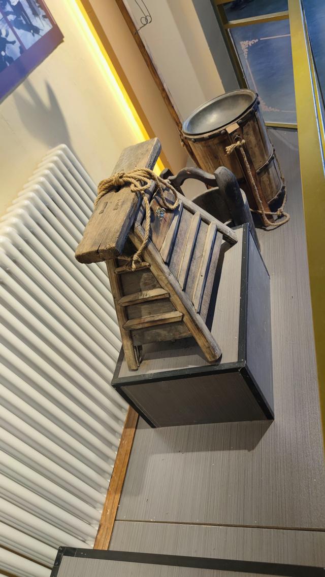 包头天下黄河第一村，靠着黄河边，风景还是不错的