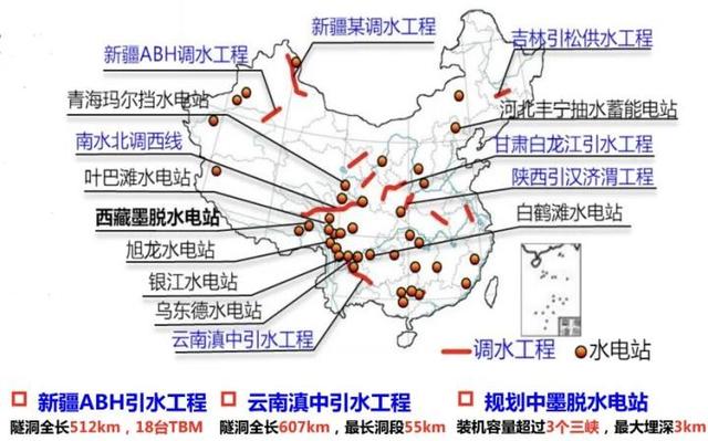 雅鲁藏布江截弯取直后，原来的弯里还有水吗？
