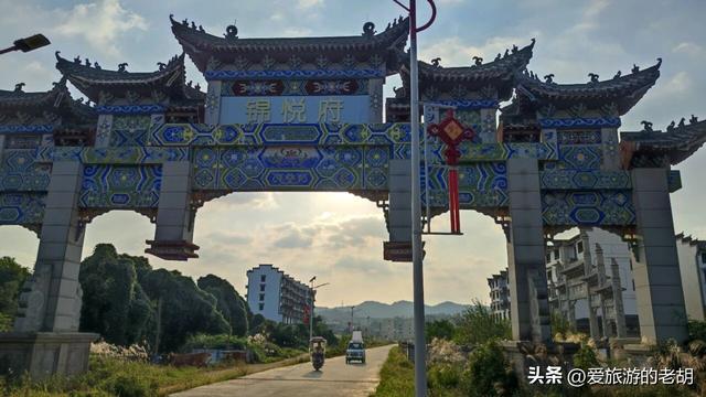 湖南耗资75亿元的古城烂尾10年后，国企接手改名，能否起死回生？