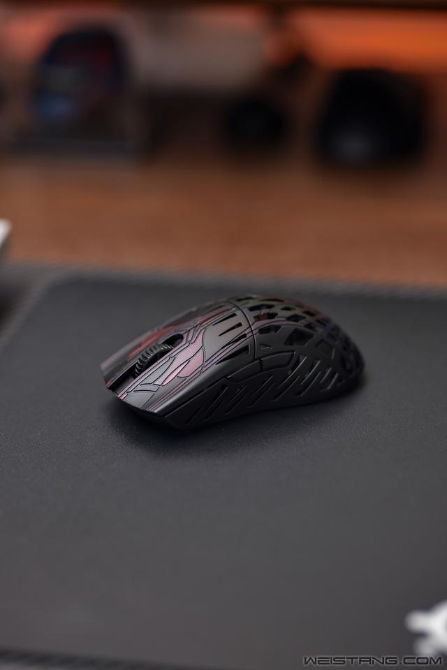 PWNAGE Trinity CF碳纤维无线鼠标评测