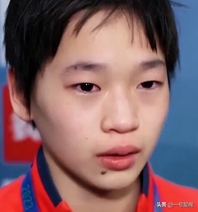 被"炮轰"仅半个月，比赛再次失利的全红婵，已经走上了另一条路