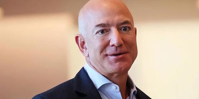 62亿美元豪赌物理AI！前首富贝索斯重新创业，一场革命即将开启！