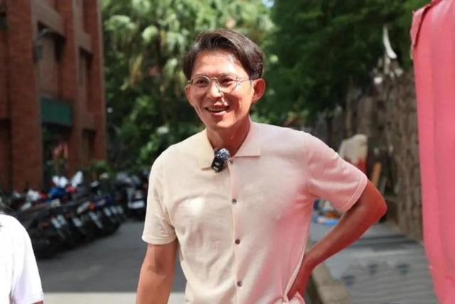 赖清德发出警告，郑丽文一怒掀桌，回应称：我当然会赴大陆交流！