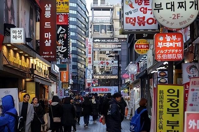 中国游客减少后，依旧垃圾遍地的韩国景区发话：是日本人扔的！
