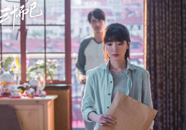 与陈晓闪婚领证传闻真相大白1个多月，毛晓彤近况曝出，并不意外