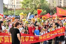 直击高考现场！日照这一幕幕，超燃！图片