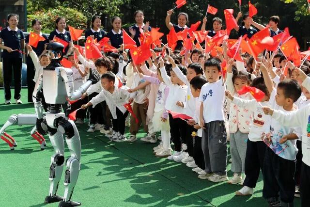 视觉周刊 | 第64期 （2025.9.27-10.3）