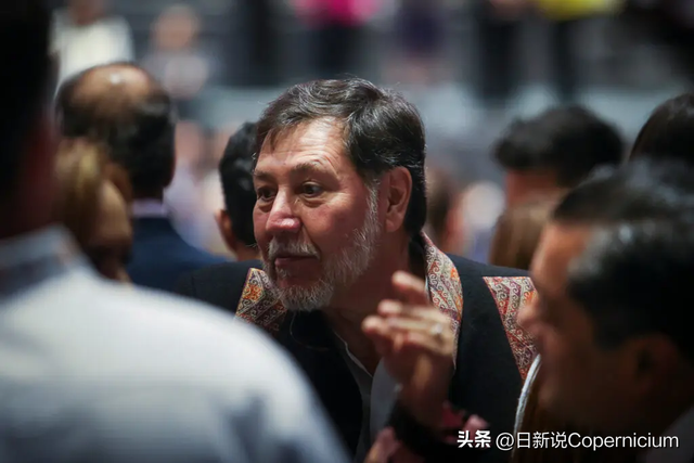 墨西哥掀起“鉴表潮”！草根紧盯官员手腕，权贵慌了神