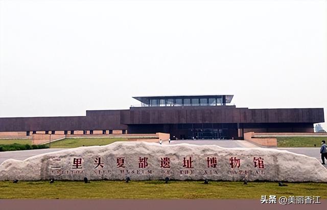 《漫游神都》— 胡庚辰