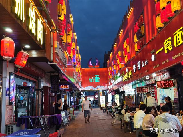 怀远观光夜市，排几十米的长龙只为尝一口牛肉饼