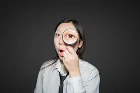 儿媳怀上了第二胎，婆媳因为教育观念不合开始闹矛盾，谁对谁错图片