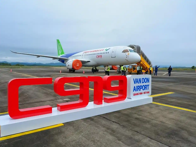 中国C919首抵迪拜，瞄准海湾国家，目标从波音空客嘴里撕下一块肉