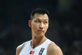 全明星街球派对回应阿联事件：一眼假！身份证我看过 不一样图片