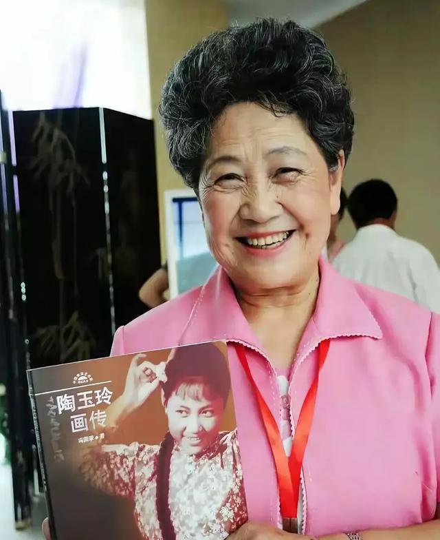 陶玉玲追悼仪式!众老戏骨现身 89岁李明启痛哭 张光北透露住院细节