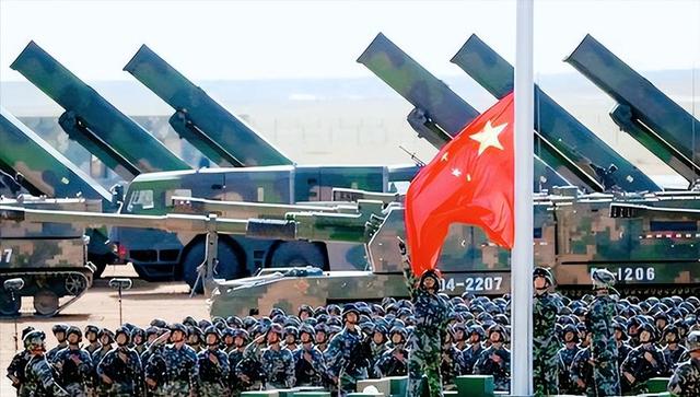 解放军下达最后通牒，日本或成战场？高市不认错，对中国3连反击