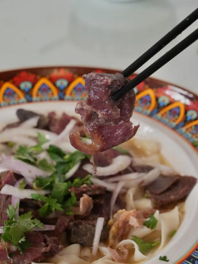 城南的“大门”，藏着乌鲁木齐人的青春