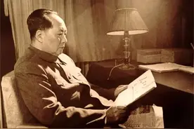 毛主席问关羽姓什么，浙江公安厅长王芳却直言姓关，毛主席：错了图片