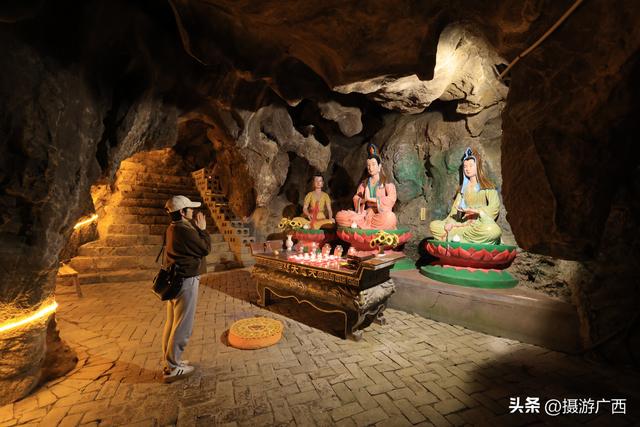 九月九重阳日，登武鸣起凤山记