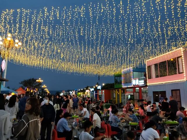 河南三门峡：市集点亮城市烟火气