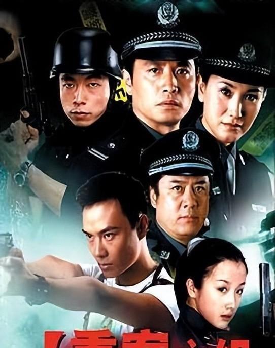 原来不是演的！这5位演员竟然全是真警察，最后一位还是“警花”