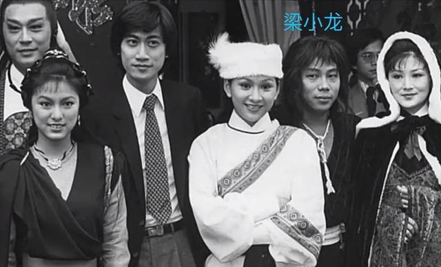 梁小龙被曝离世2天，私生活被扒底朝天	，原来他和杨少华处境一样