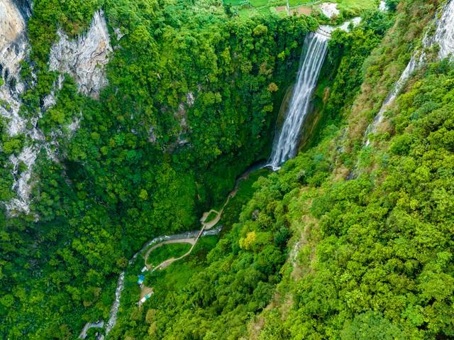 《中国国家地理》评出“中国最美瀑布挑战者榜”，这6个瀑布上榜