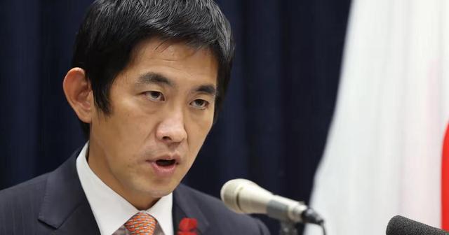 中俄轰炸机首次距日200公里，海空军三面包围封锁，日已孤立无援