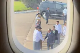 今早，缅甸国管委主席及夫人乘坐专机启程，赴俄进行友好访问图片