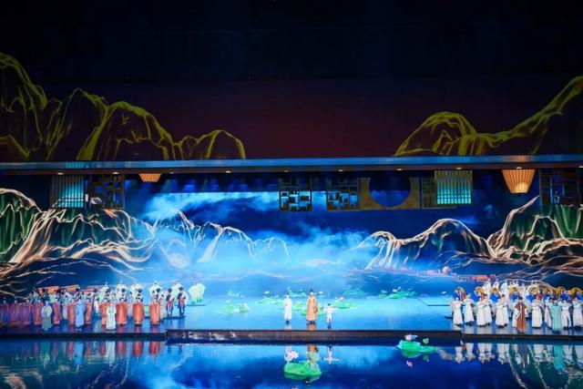 什么是「月映武夷」？