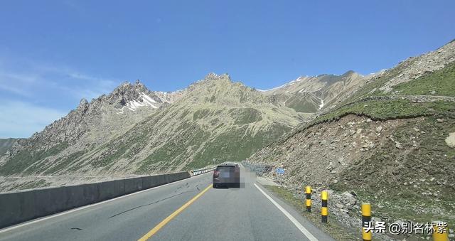 自驾新疆，走大名鼎鼎的独库公路和百里画廊，霍城看薰衣草（4）