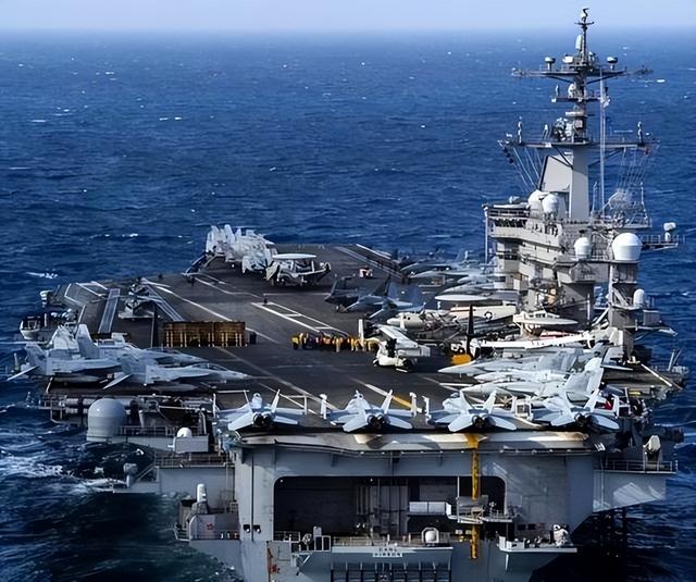 美媒：本月底，中国革命性武器大丰收，歼-36成为美军航母的天敌