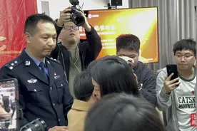 被拐38年，今天，她终于找到母亲图片