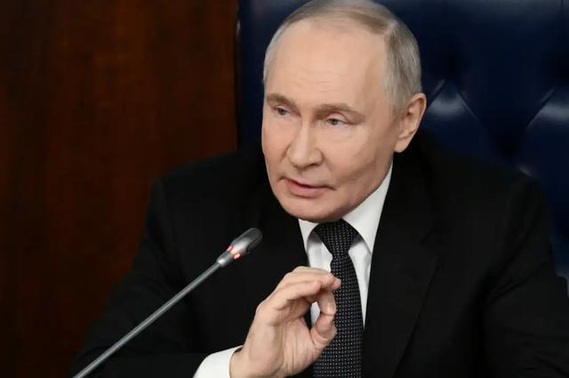 谈妥了，中乌代表在京握手	，泽连斯基对华示好，中方要拔1根毒针